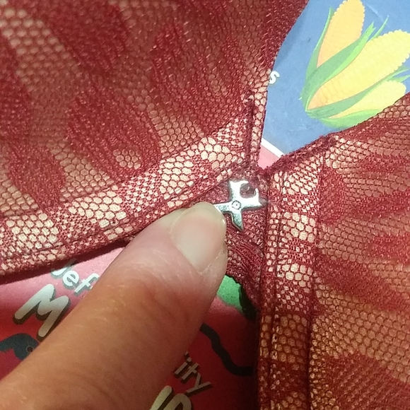 Fredrick's of Hollywood Burgundy Leopard Bra & Panty Set 32D & (S) - Picture 13 of 16